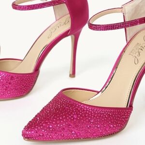 Jewel Badgley Mischka Jailene Fuschia Pumps